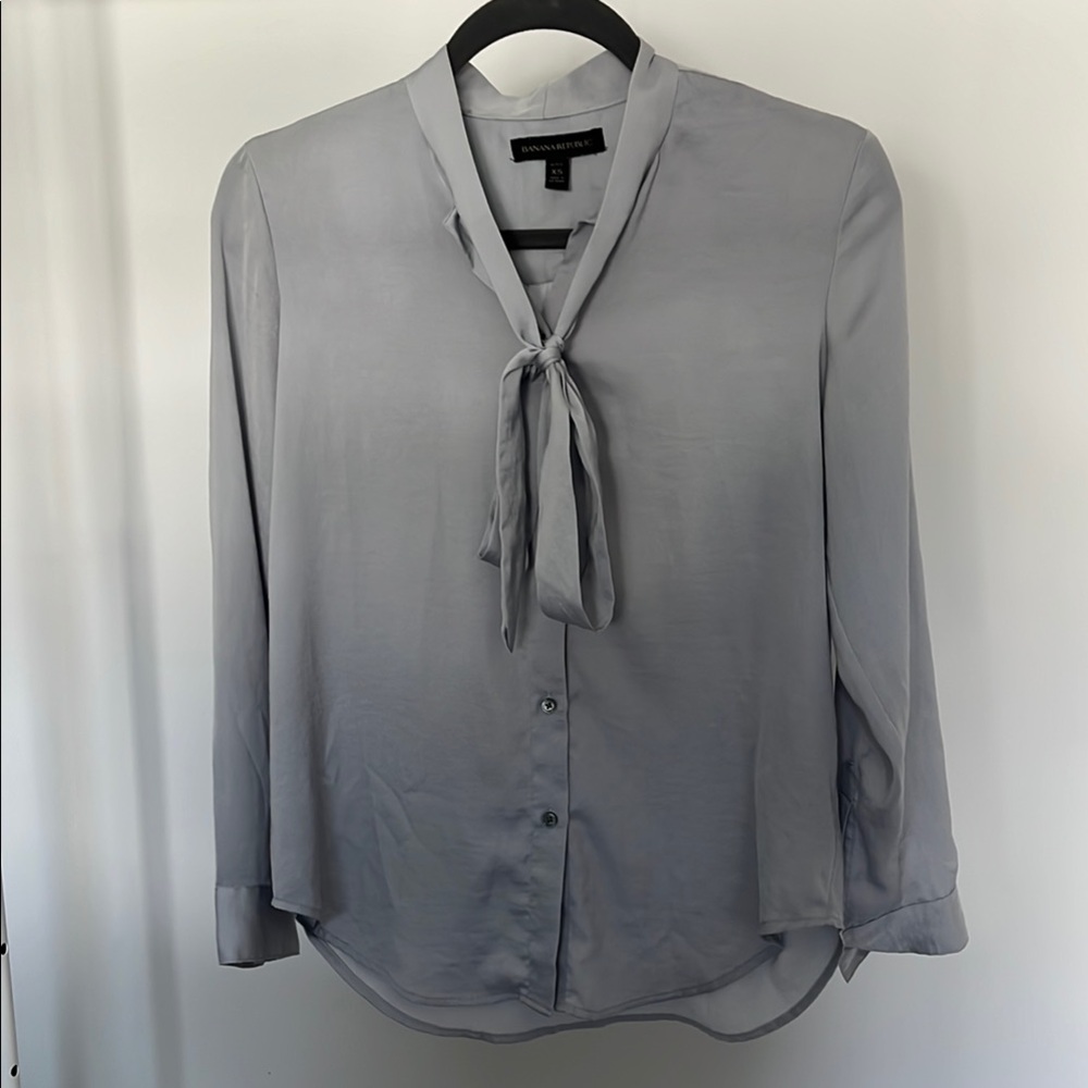 Banana Republic Satin Gray Tie Front Blouse